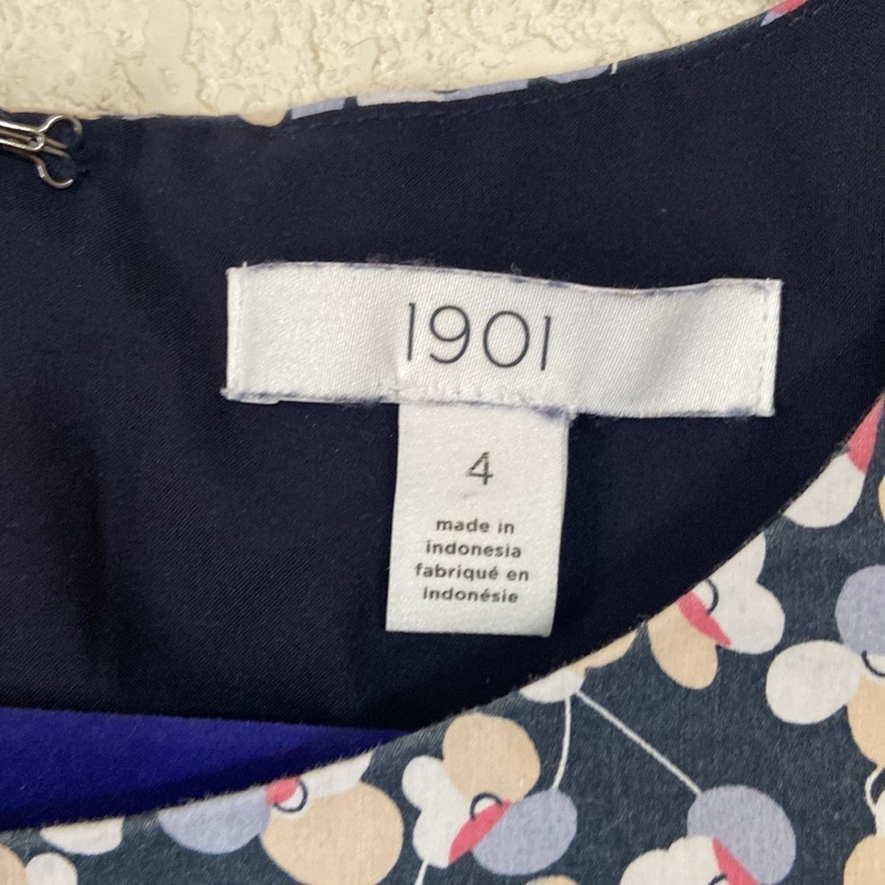 1901 Navy Floral Dress - Picture 6 of 9